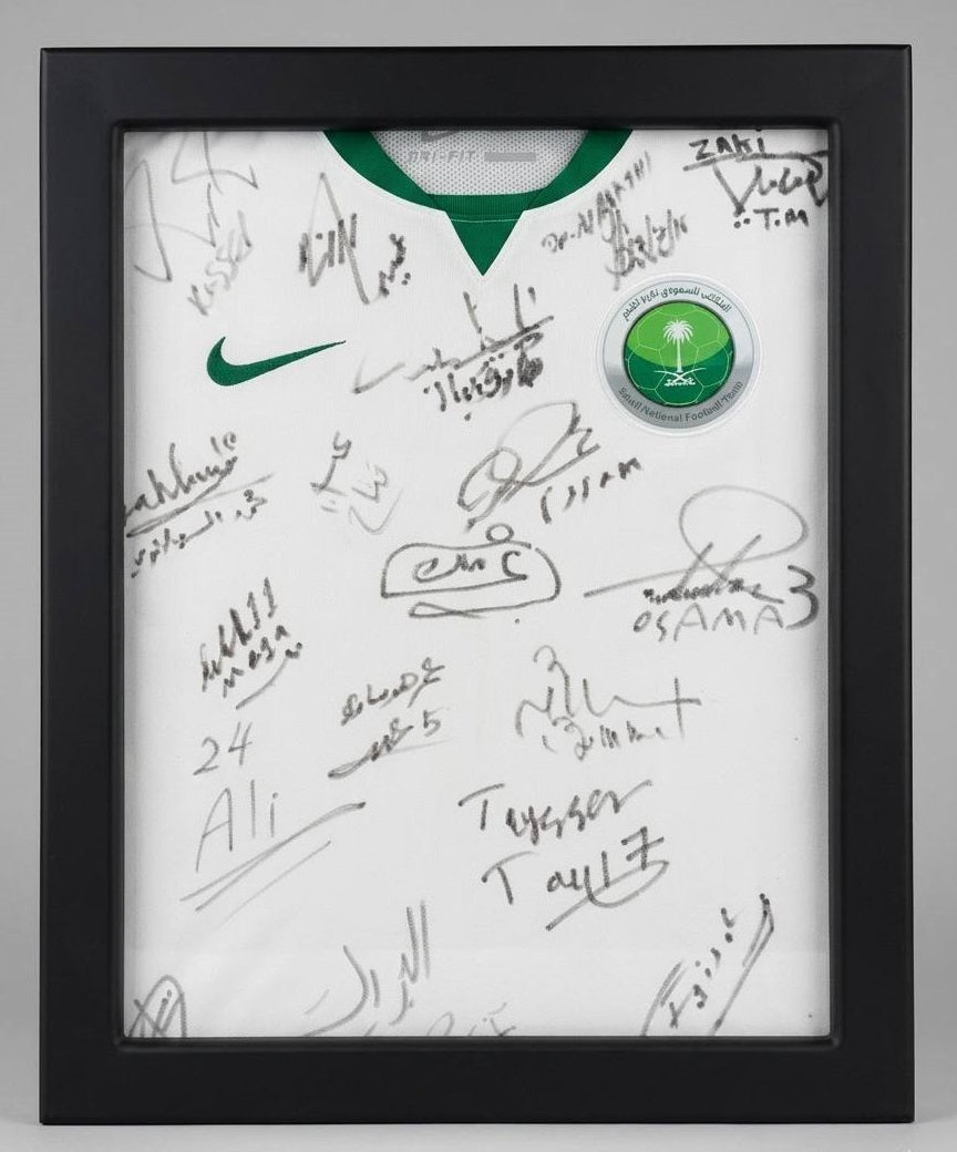 SIGNED 2010 Saudi Kit
